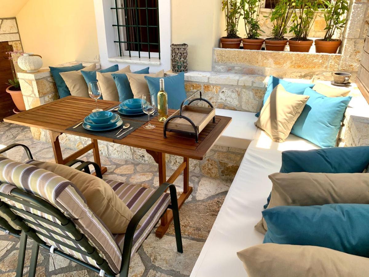 Villa Victoria Boutique Apartments Сивота Экстерьер фото